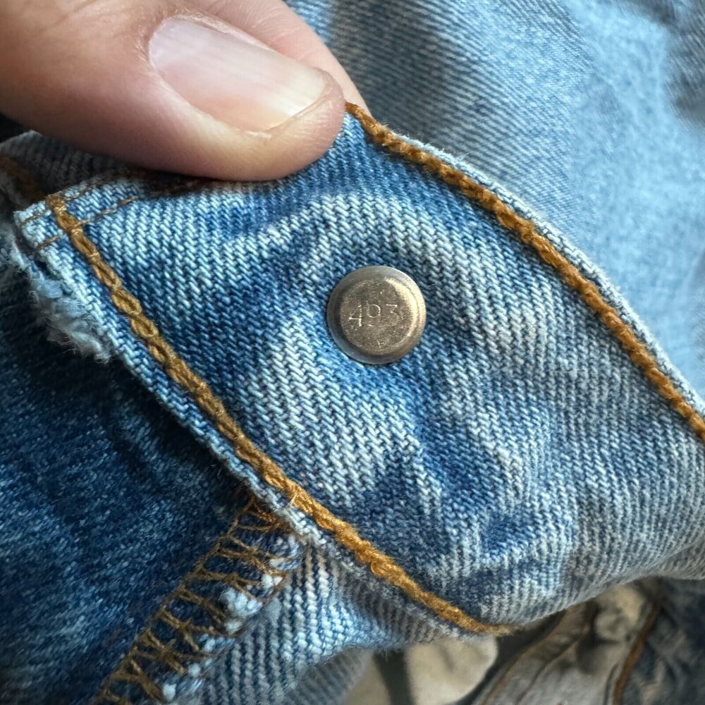 Vintage Levis Jeans Mens 36 Blue Denim 550 90s Y2K Relaxed Straight Skate 36x30 - Picture 14 of 14